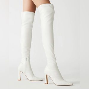White Steve Madden boots size 6